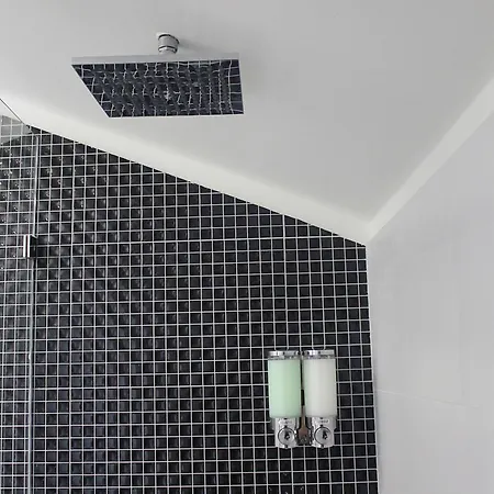 M 5* エスピーニョ