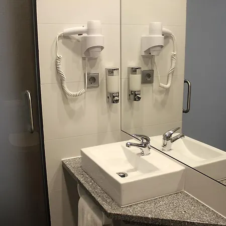 M エスピーニョ